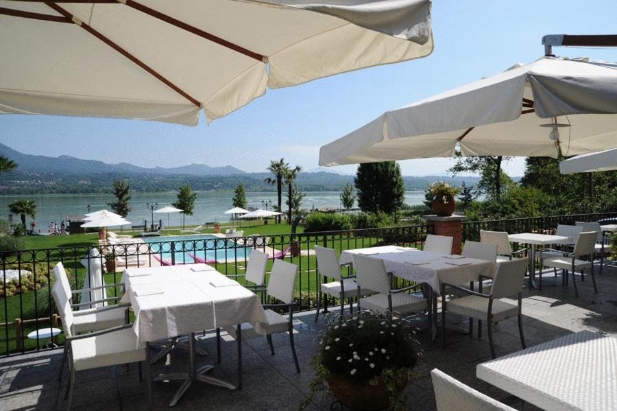 Villa Baroni Lomnago Buitenkant foto